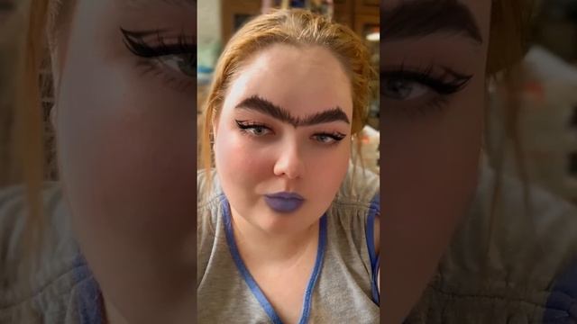 Я люблю их смотреть онлайн