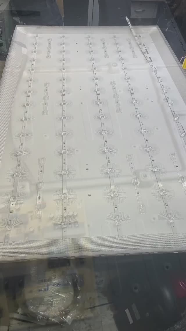 Замена подсветки в телевизоре в Санкт-Петербурге (СПб) и Ленинградской области смотреть онлайн