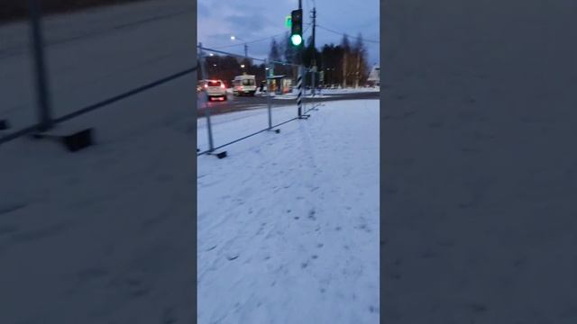 АрхангельскВыходныеЗимний❄вечер Прогулка по городу #зима #север #стрим #арктика #прогулка #город смотреть онлайн