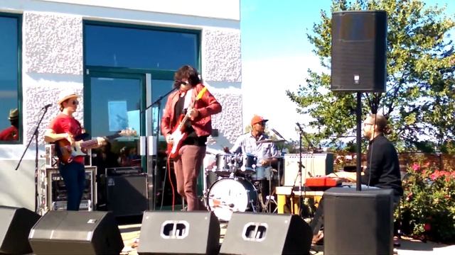 JKO - English Muffin - mid Solo to end - Live at Flying Dog - 10/4/14 смотреть онлайн