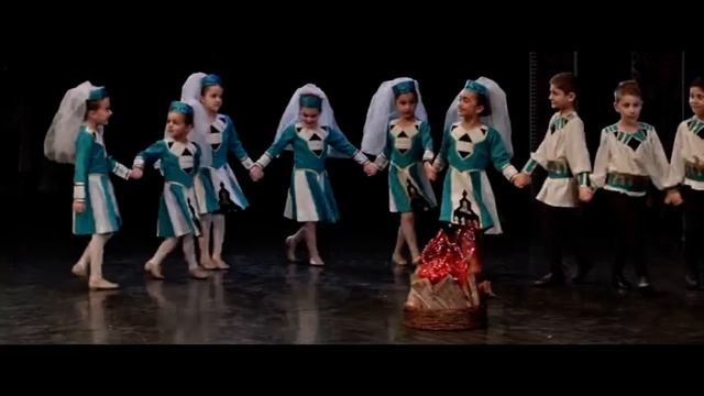 Trndez | Hamazkaine Armenian Sydney Dance Ensemble смотреть онлайн