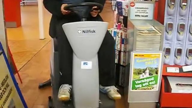 Nilfisk Scrubber Ride On BR 601 смотреть онлайн