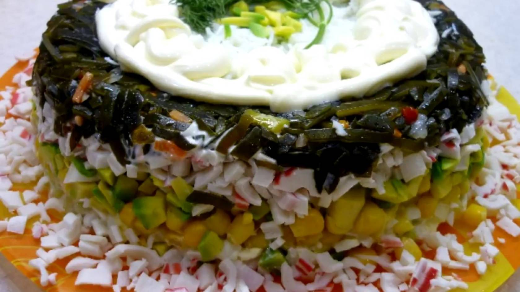 Салат на Праздничный стол с авокадо и морской капустой! Новый салат приготовлю на Новый Год смотреть онлайн