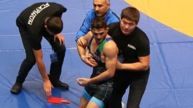 Hacı Əliyevlə hakimlər arasında qalmaqal: uduzduruldu və kənarlaşdırıldı смотреть онлайн