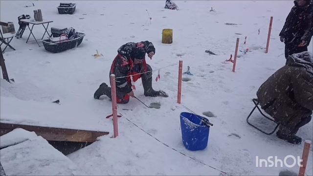Рыбалка новогодняя смотреть онлайн