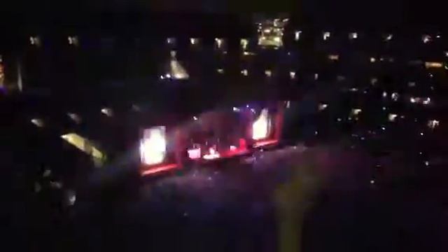 Jay-Z "Ni**as in Paris" смотреть онлайн