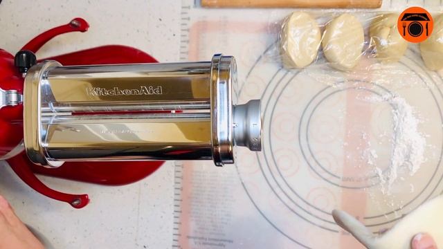 (CC)How to make perfect dumpling/Gyoza wrappers with mixer at home | Homemade dumpling skin recipe смотреть онлайн