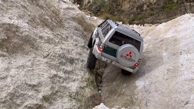 RC Pajero & Friends | RC adventures | Axial SCX 10 Kyx V8 & RGT pro | RC scale 1:10 смотреть онлайн