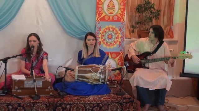 "Дзогова", исп. SANGAM смотреть онлайн