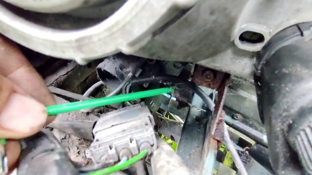 SAAB 900 T16 rescue (ep34): 'how to' headlamp removal смотреть онлайн