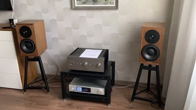 Dynaudio Heritage Special -sugden Masterclass- Aurender A15