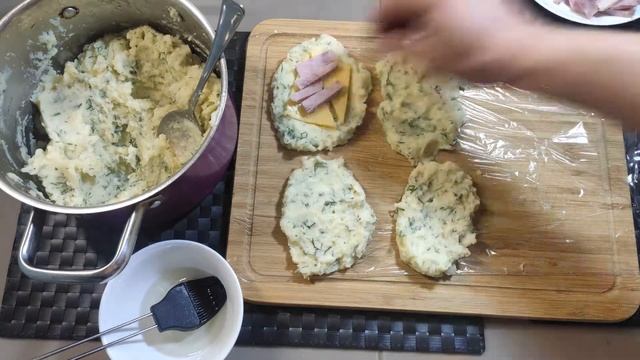 Котлеты из пюре с сырной начинкой! смотреть онлайн