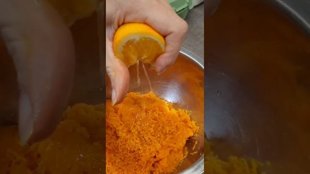 Оладьи с сюрпризом. Тыквенные творожные оладьи с апельсином. Очень оригинальный и вкусный завтрак. смотреть онлайн