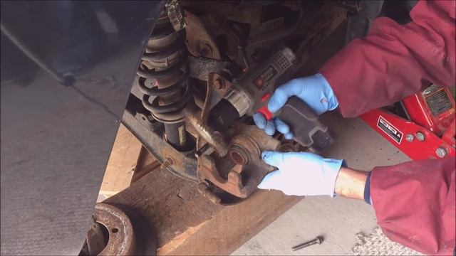 Jeep Compass Replace -Rear Brake Pads and Rotors- смотреть онлайн