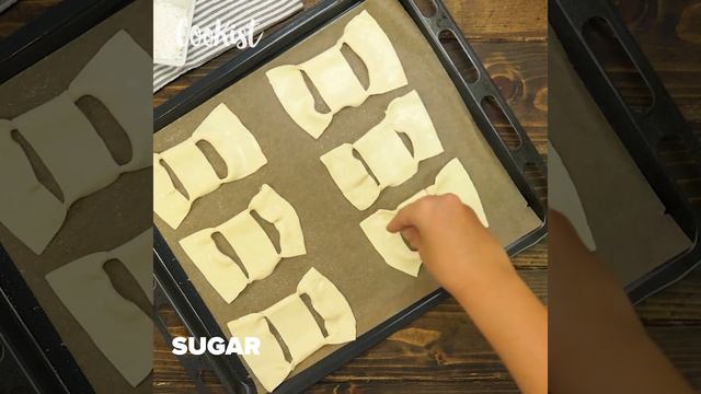Puff pastry bows: ready with just 3 ingredients! смотреть онлайн