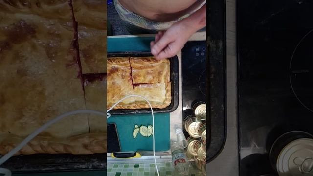 исход из глубинки с вишней смотреть онлайн