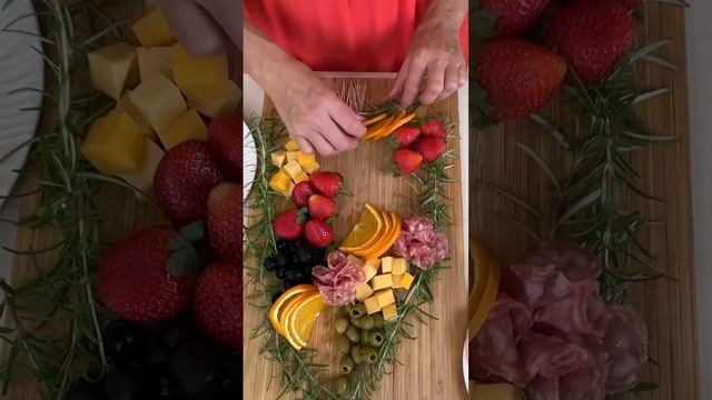 Творческий и вдохновляющий вариант новогодней подачи закусок! 🎄 смотреть онлайн