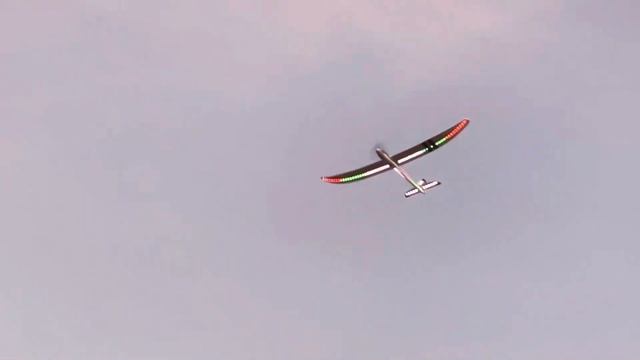 E-Flight Night Radian 2.0 Maiden Flight - Almost Crashed! смотреть онлайн