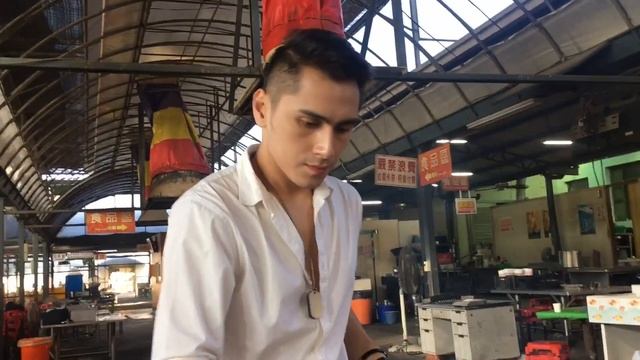 VLOG 3 || Tipid Taiwan Travel 2018 (Day 2) - Taichung / Flower Market / Rainbow Village смотреть онлайн