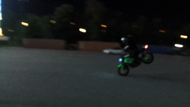 stoppie f4i (стоппи) смотреть онлайн