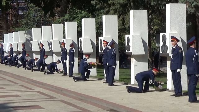Четыре пилона пополнили Аллею почетных граждан города Ставрополя смотреть онлайн