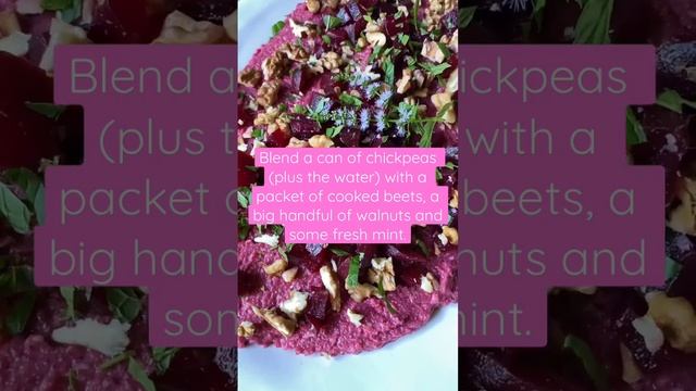 Easy beetroot hummus recipe with walnuts and fresh mint. Ready in 5 minutes and oil free! смотреть онлайн