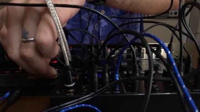 Neon Pulse // Volca FM, Volca Beats & Monotron Delay смотреть онлайн