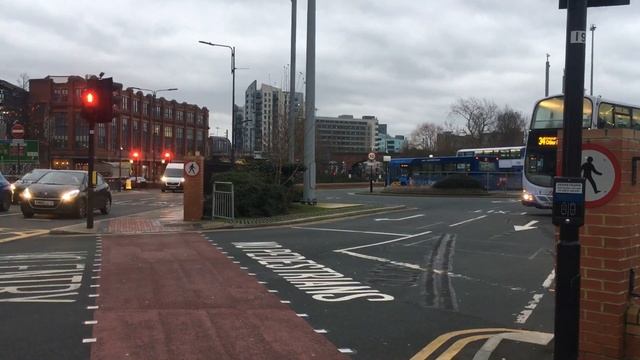 Transdev of Harrogate, Arriva in Yorkshire & First Leeds departs Leeds Bus Station смотреть онлайн
