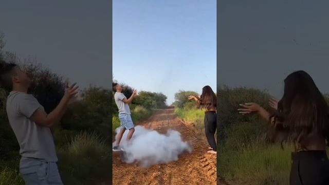💨Весёлый эксперимент с жидким азотом. смотреть онлайн