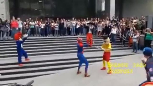 Sexo anal remix: random spiderman. смотреть онлайн