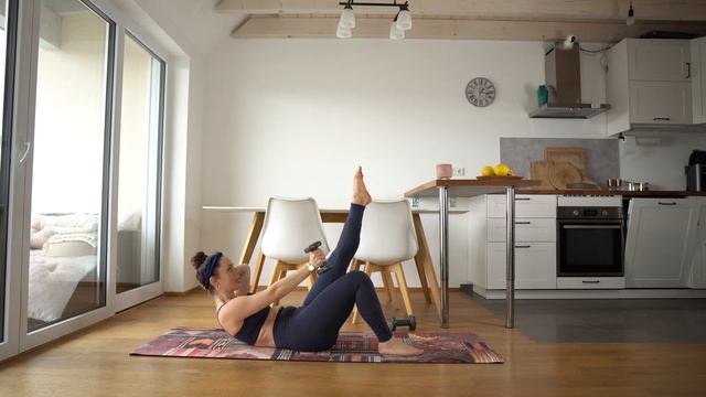 5 MIN PILATES CORE & ABS + WEIGHTS | At home pilates workout (Quick & For All Levels) смотреть онлайн
