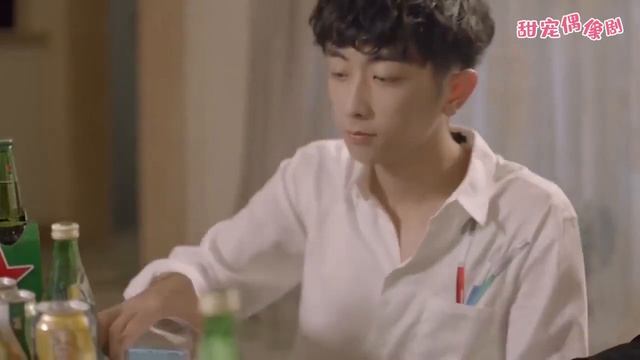 💕霸道總裁給灰姑娘慶生，一看到富二代也在，瞬間眼神都能殺人了！Ep25 смотреть онлайн