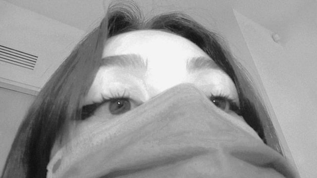 “your eyes are so, so pretty” смотреть онлайн