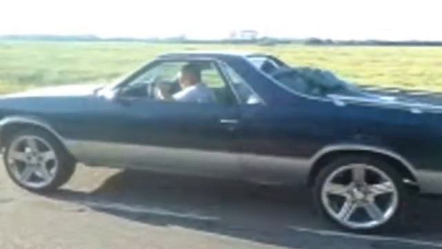 84 Chevrolet El Camino start and drive by. смотреть онлайн
