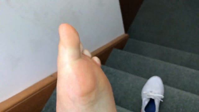 Kate's Nike Epic React hot sockless shoeplay смотреть онлайн