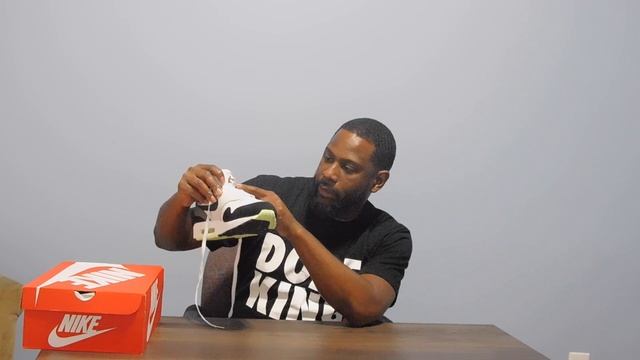 Nike Air Max 1 “Remix Pack” Unboxing + On-Feet Review смотреть онлайн