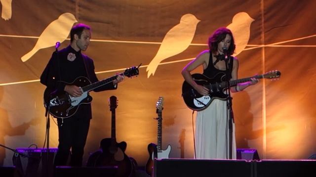 Lera Lynn - Run The Night @ ВДНХ, Moscow 12.08.2017 смотреть онлайн