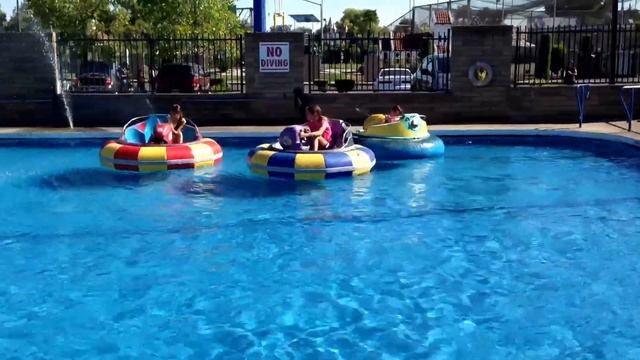 Vanessa, Emily & Daniela at scandia 8/4/13 смотреть онлайн