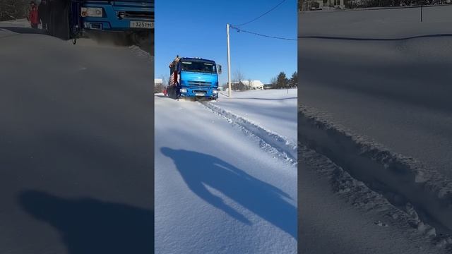 Зима на второй круг пошла.