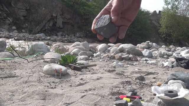 Разные цвета фломастера на камне смотреть онлайн