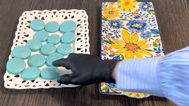Сборка Макарон на миндальной муке и Французской Меренге / Начинка Взбитый Ванильный Ганаш. смотреть онлайн