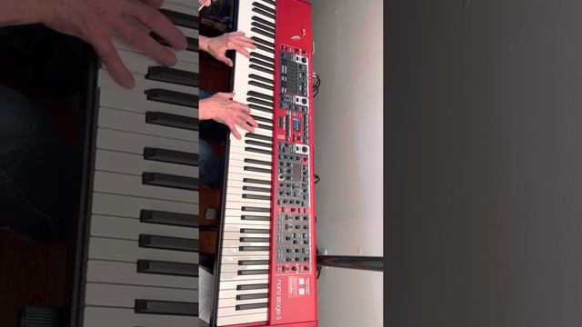 Roll Over Beethoven / Chuck Berry / Nord Stage 3 смотреть онлайн