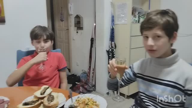 Первые минуты нового 2025 года! Что он нам принесёт? Надеемся и верим- всё, только самое хорошее! смотреть онлайн