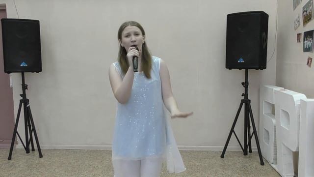 "Звездопад" - Анна Богданова (из реп. Софьи Федоровой) смотреть онлайн