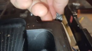 Кофемашина Bosch ремонт через 13 лет работы(Часть2) Разборка ,чистка мельницы, удаление накипи!