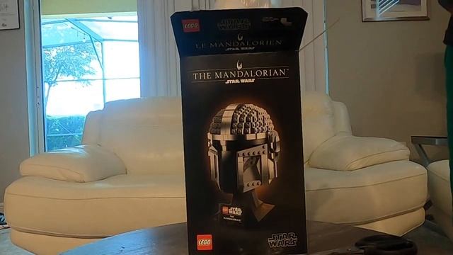 LEGO The Mandalorian Helmet Build смотреть онлайн