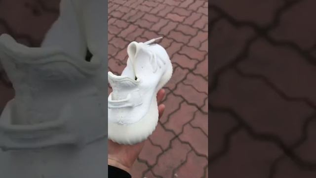 Обзор кроссовок Adidas Yeezy Boost смотреть онлайн