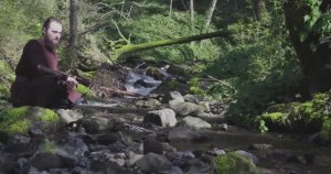 Симон Хорольский – Знаешь ли ручей, что бежит (христианская песня) WQHD