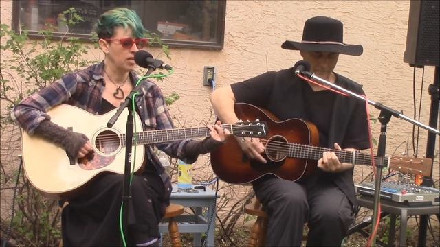 The Strange Valentines Sunday, June 5th, 2022 Still I Miss Her смотреть онлайн