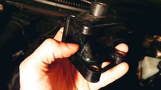 2002 Dodge Intrepid SE- Replace leaking coolant Air Bleeder Valve Housing, then Bleed The System смотреть онлайн